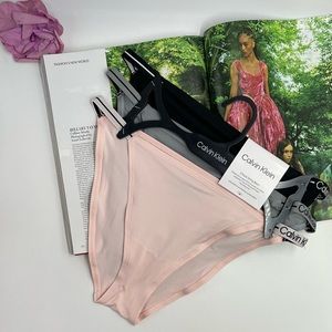 NWT Calvin Klein Mid-rise Women String Bikini 3 Pack